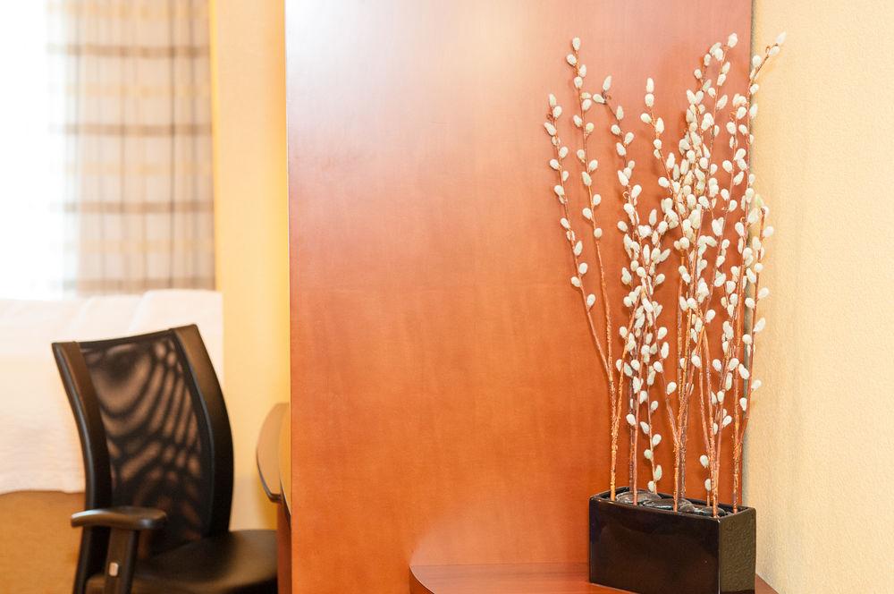 Courtyard By Marriott Pittsburgh North/Cranberry Woods Hotel Кранбери Тауншип Екстериор снимка