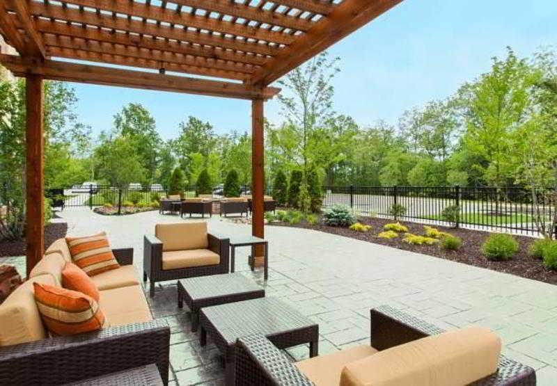 Courtyard By Marriott Pittsburgh North/Cranberry Woods Hotel Кранбери Тауншип Екстериор снимка