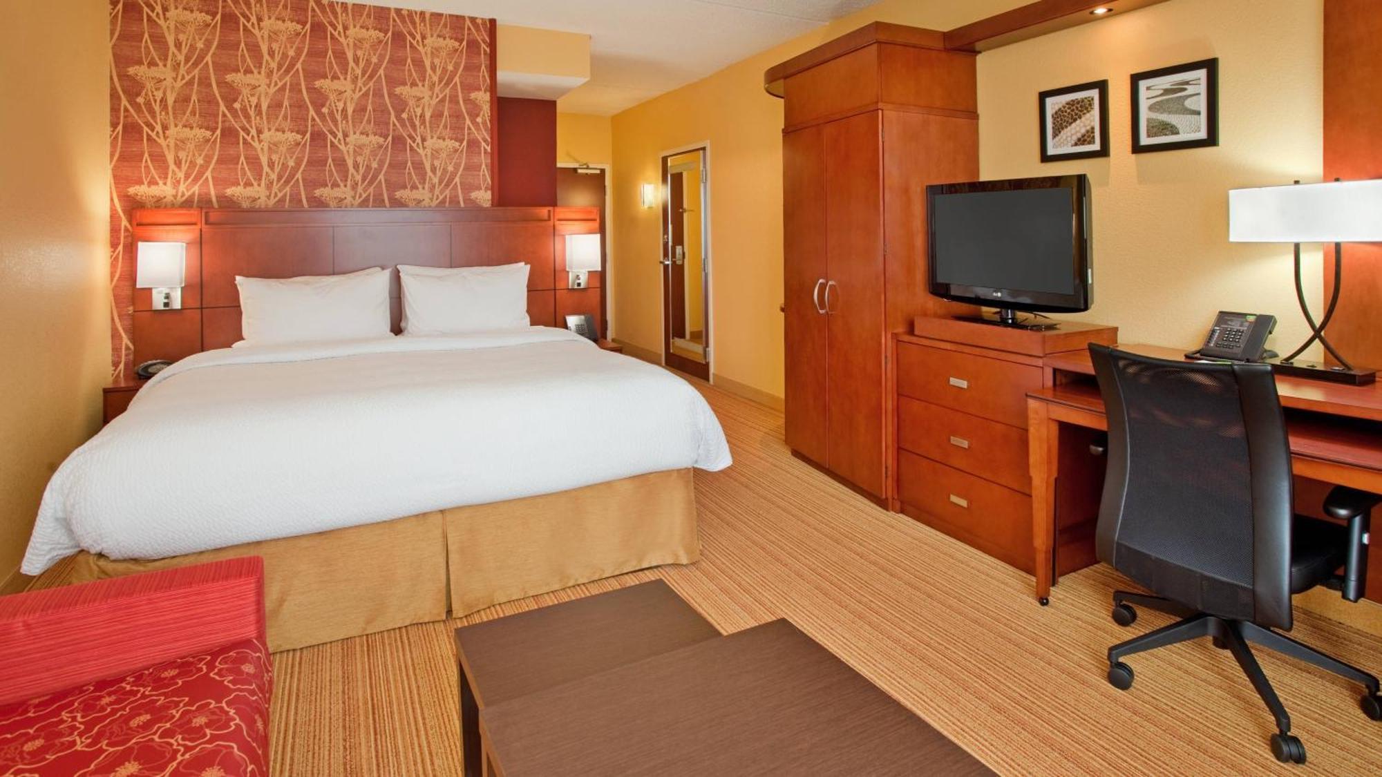 Courtyard By Marriott Pittsburgh North/Cranberry Woods Hotel Кранбери Тауншип Екстериор снимка